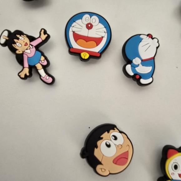 NEW Doraemon Cartoon Cat Jibbitz Bundle 16 Shoe Charms for Crocs - Picture 5 of 7